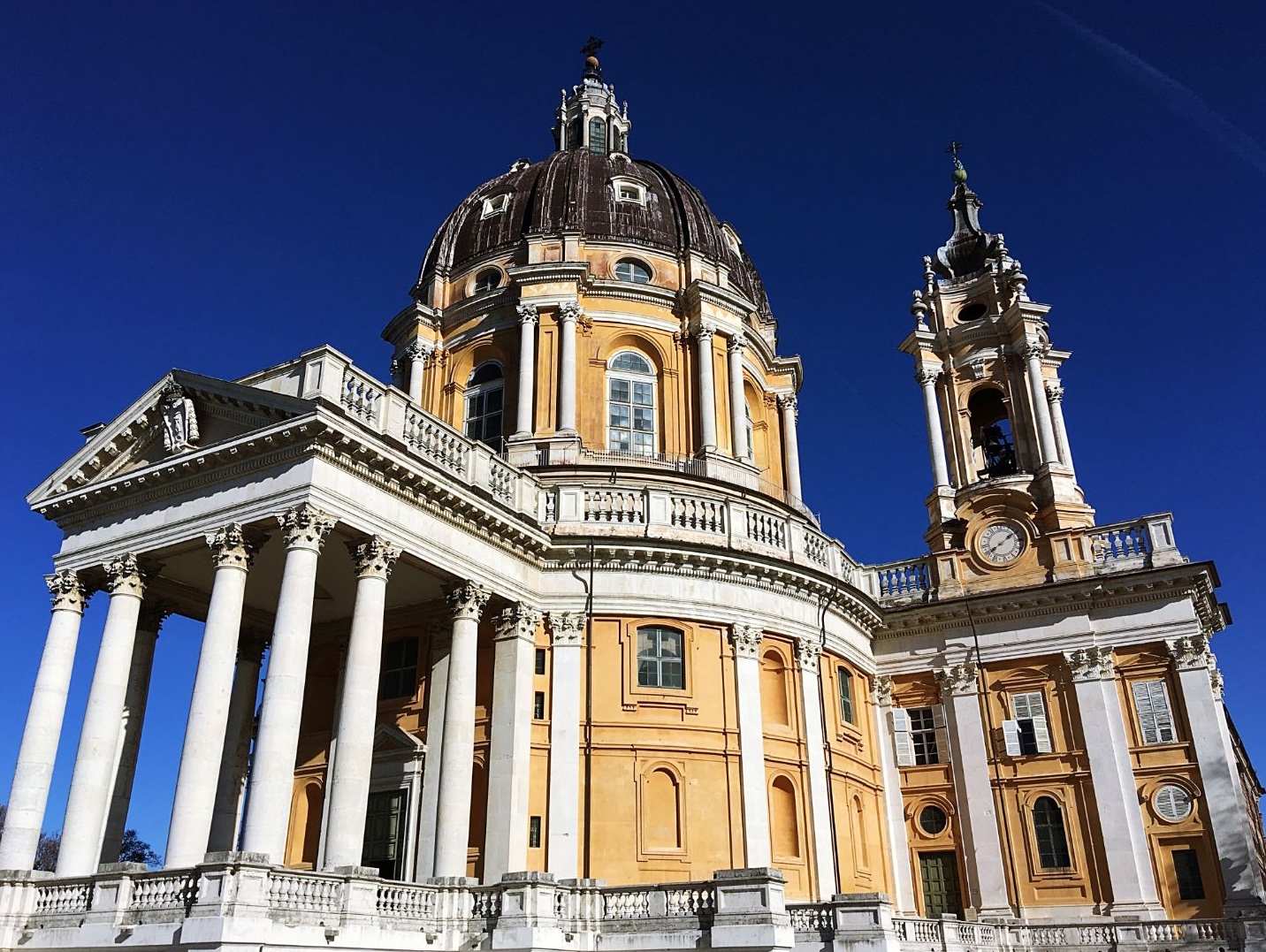 Visita Guidata Basilica di Superga: tra le Tombe Reali e Salita alla Cupola