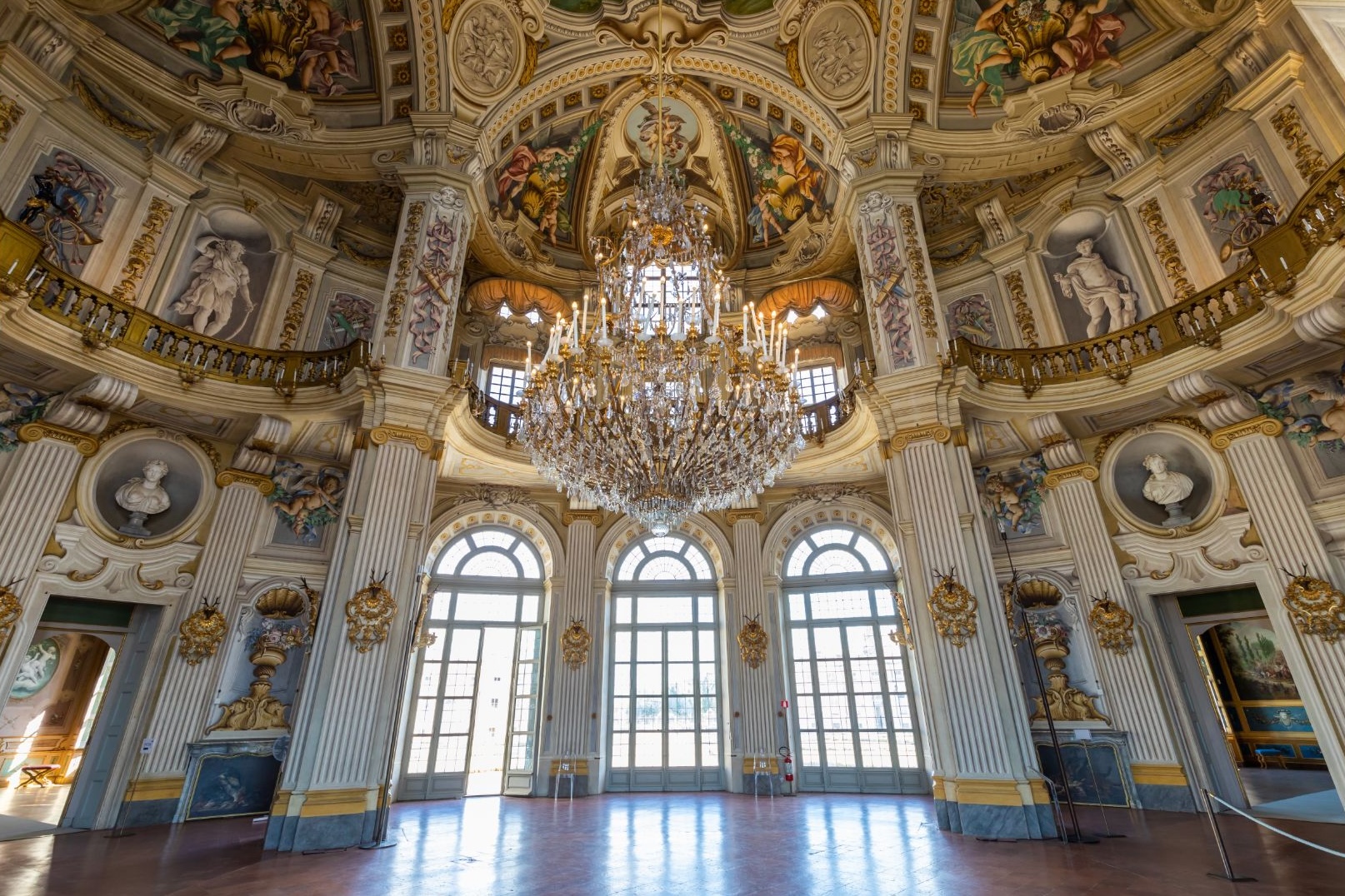 La Palazzina di Stupinigi: Lusso, Eleganza e Segreti della Corte Sabauda