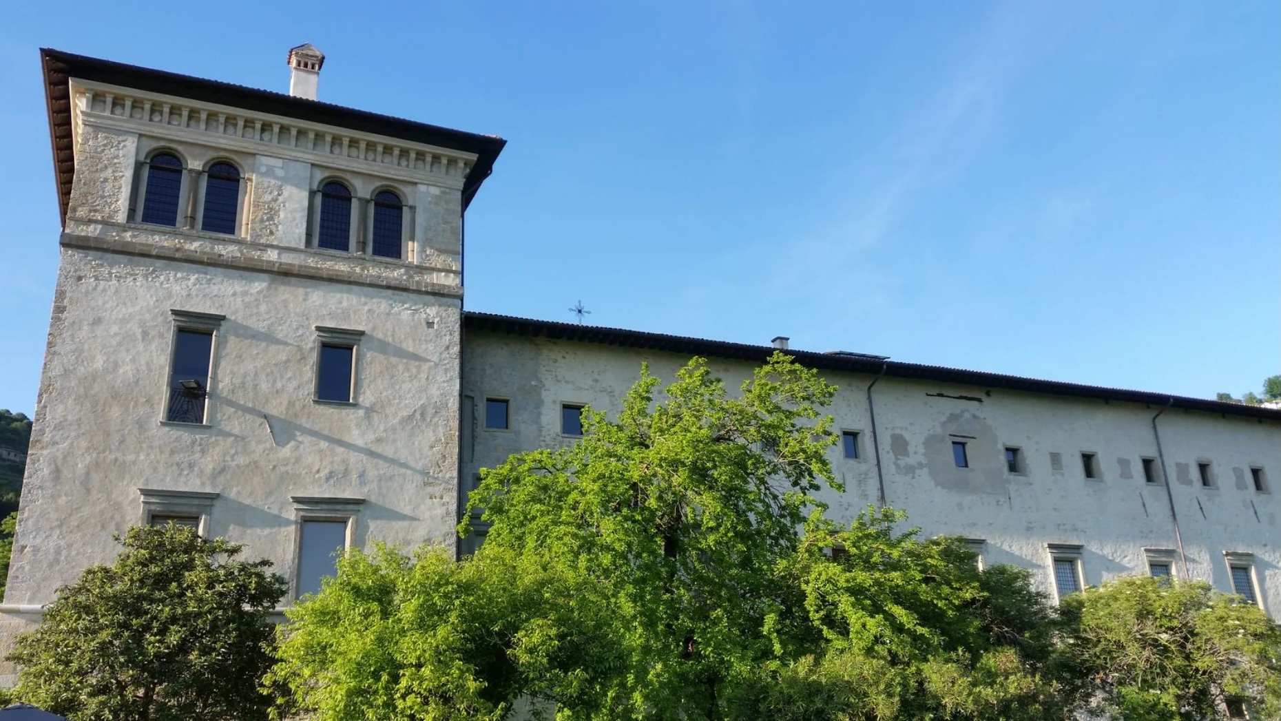 Il Monastero della Follia: Visita Guidata all'Ex Manicomio di Astino